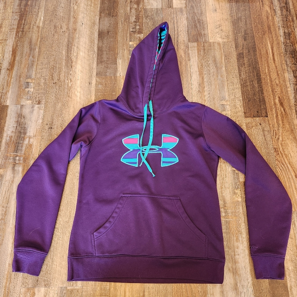 Under Armour Semi Fitted Hoodie
